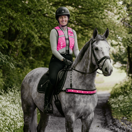 EquiLight Rider Vest Pro ®| LED Hi-Vis Riding Vest for Equestrians